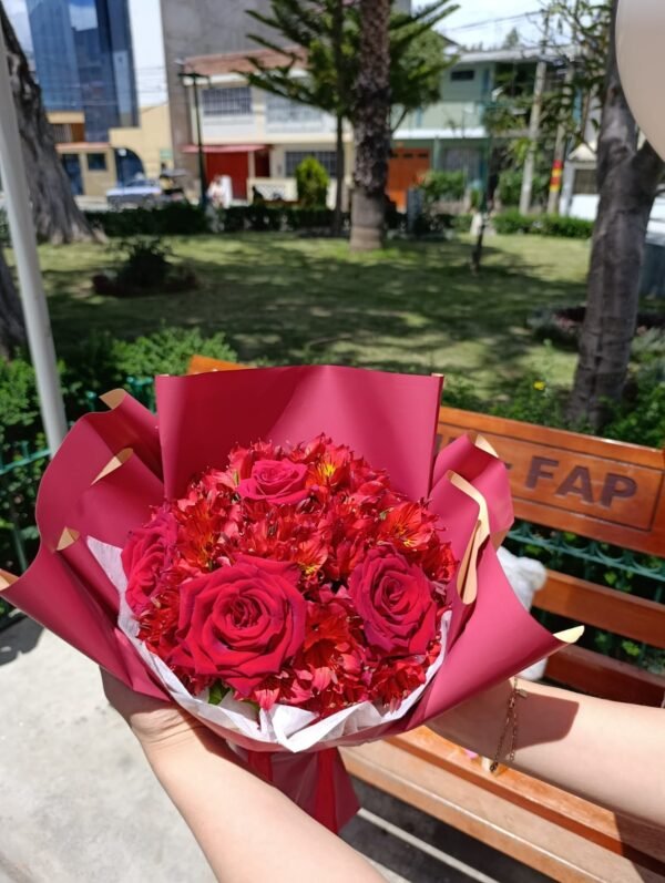 ❤️ Ramo Amor que Florece