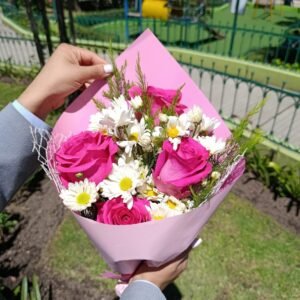 WhatsApp Image 2026-03-02 at 4.03.44 PM Ramo “Encanto Rosado” 🌷