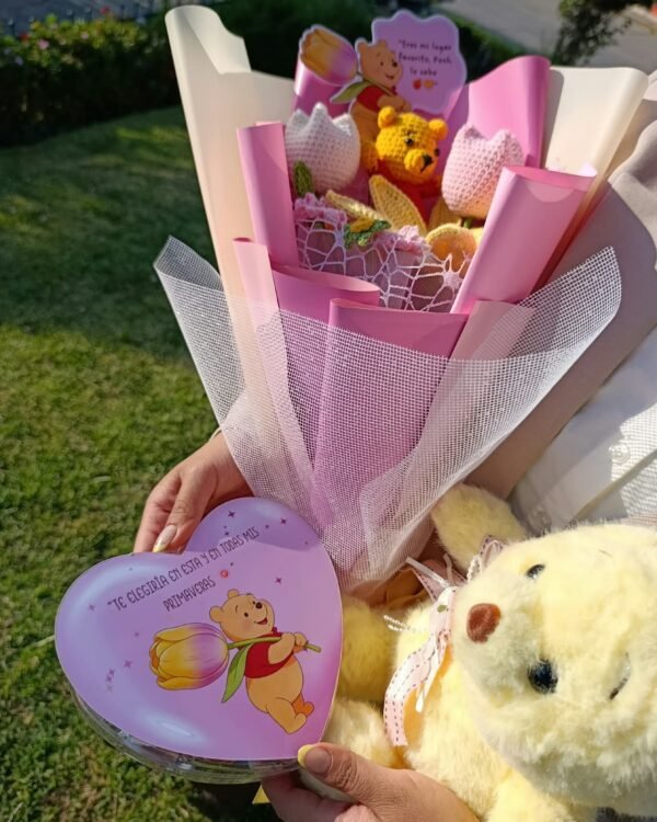 WhatsApp Image 2026-09-13 at 9.31.29 PM (2) Ramo Amor de Pooh 馃嵂馃挍
