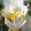 WhatsApp Image 2026-09-15 at 8.06.23 PM Ramo Corderito con tulipan