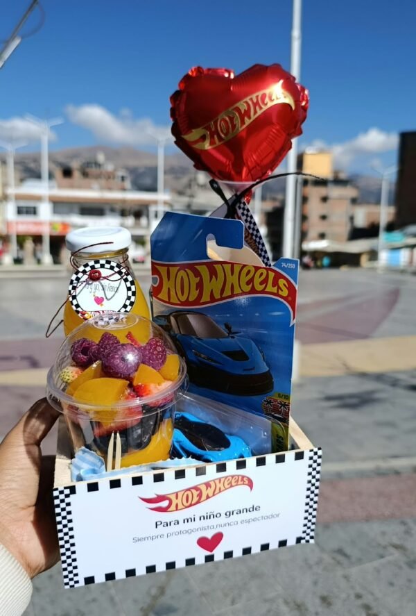 WhatsApp Image 2026-09-28 at 10.34.14 AM (2) Box Hot Wheels Love